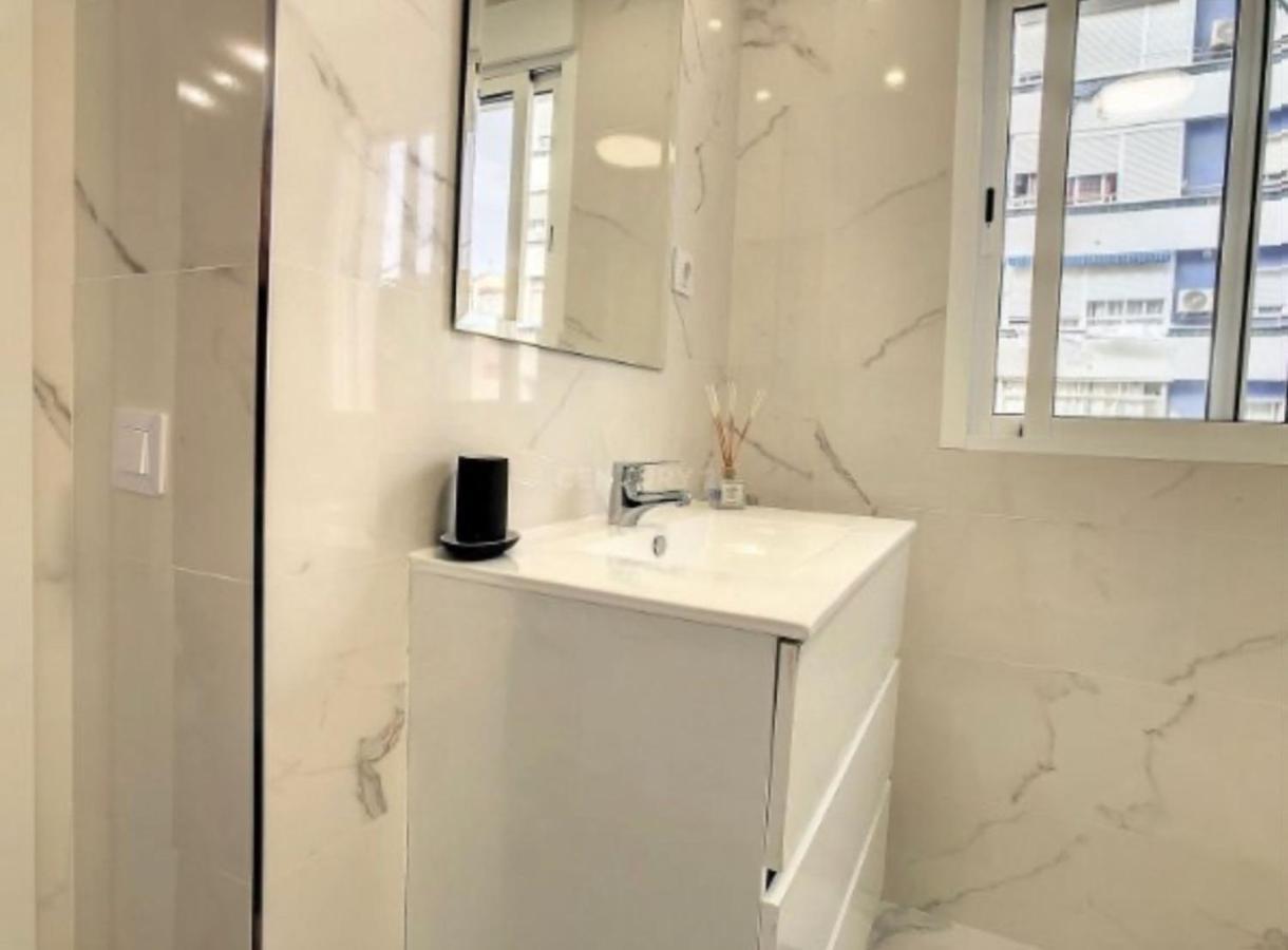 Urban&Vacay! Suite - Torremolinos City Centre Eksteriør bilde